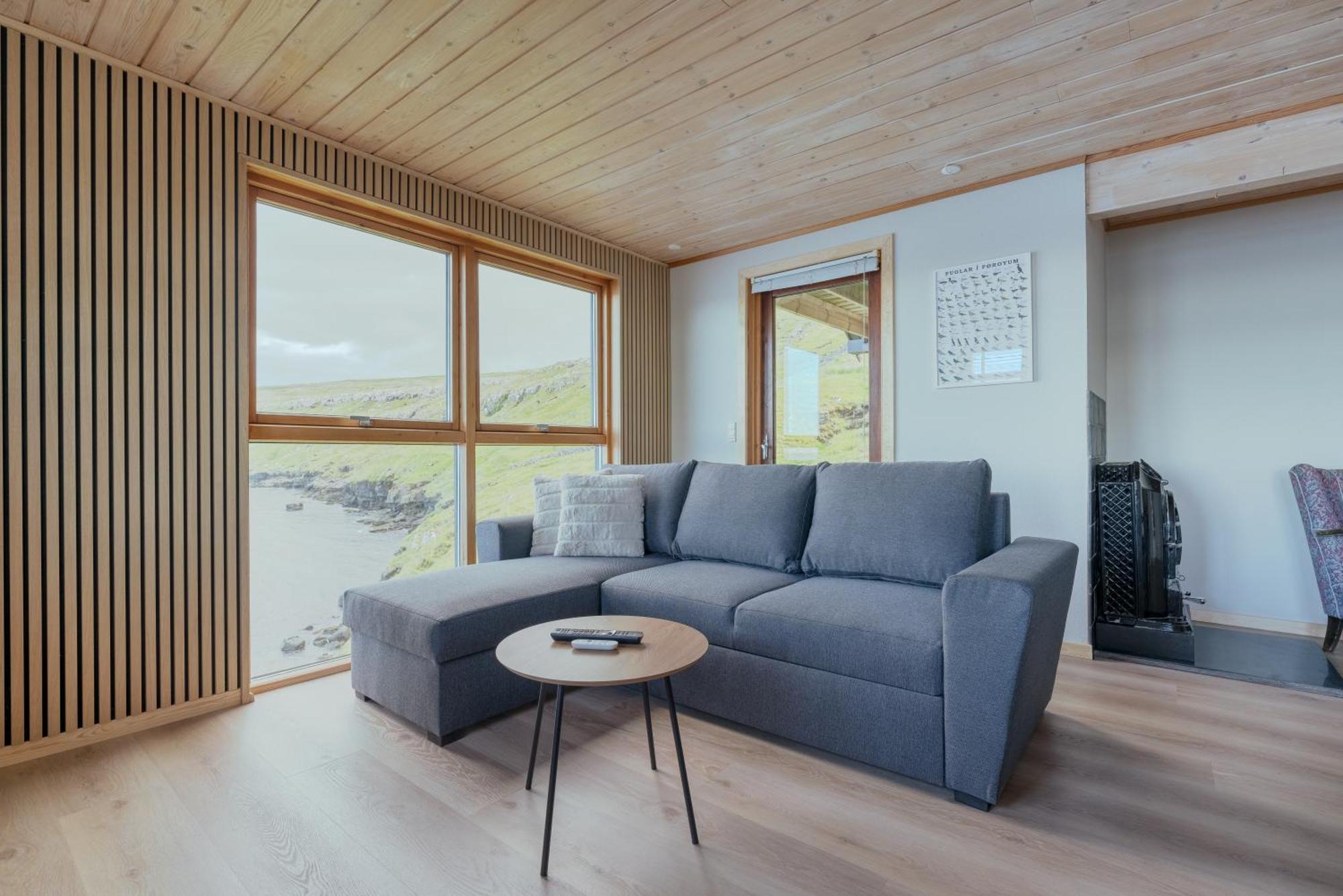 A Tromini Guesthouse Tórshavn Екстериор снимка