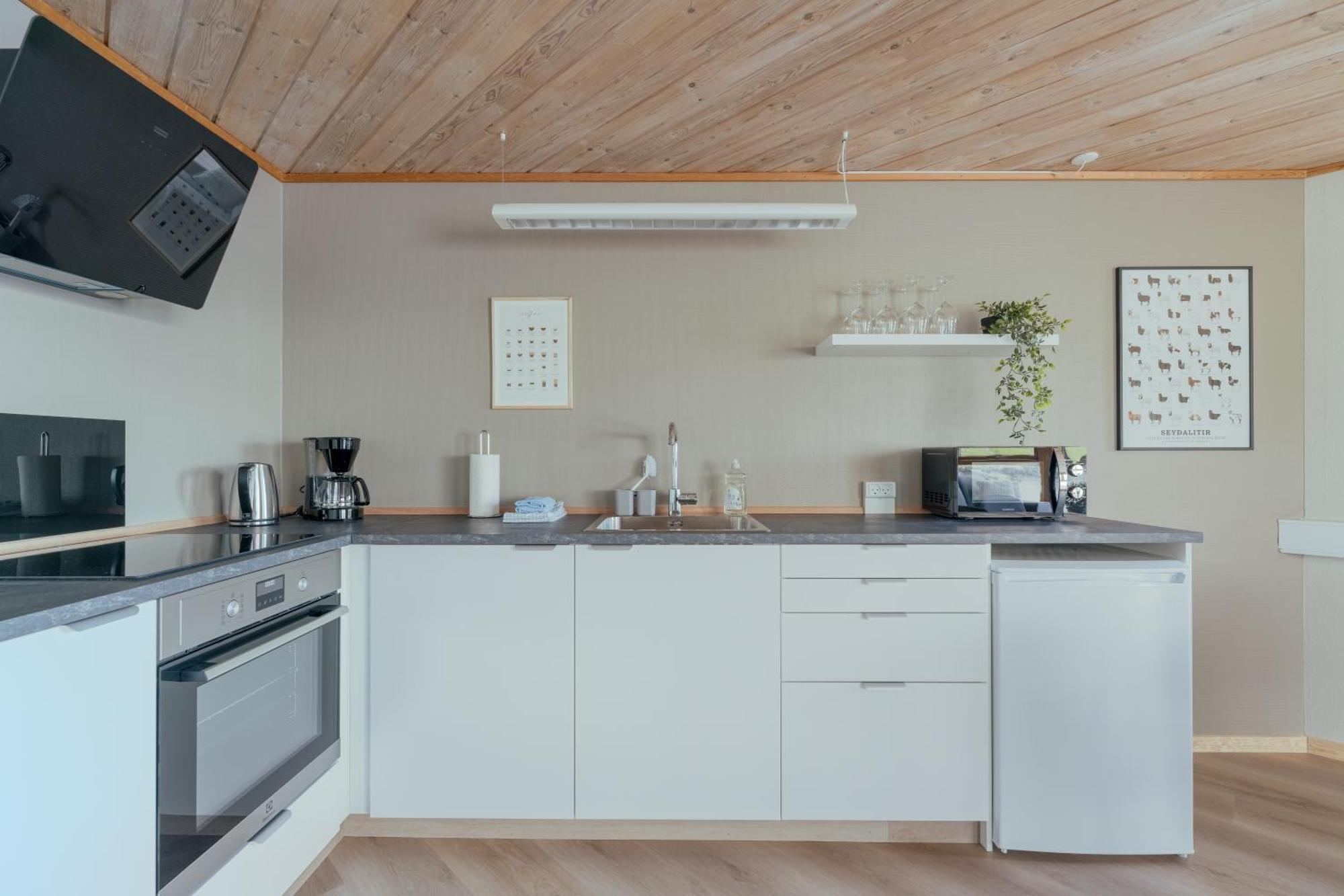 A Tromini Guesthouse Tórshavn Екстериор снимка
