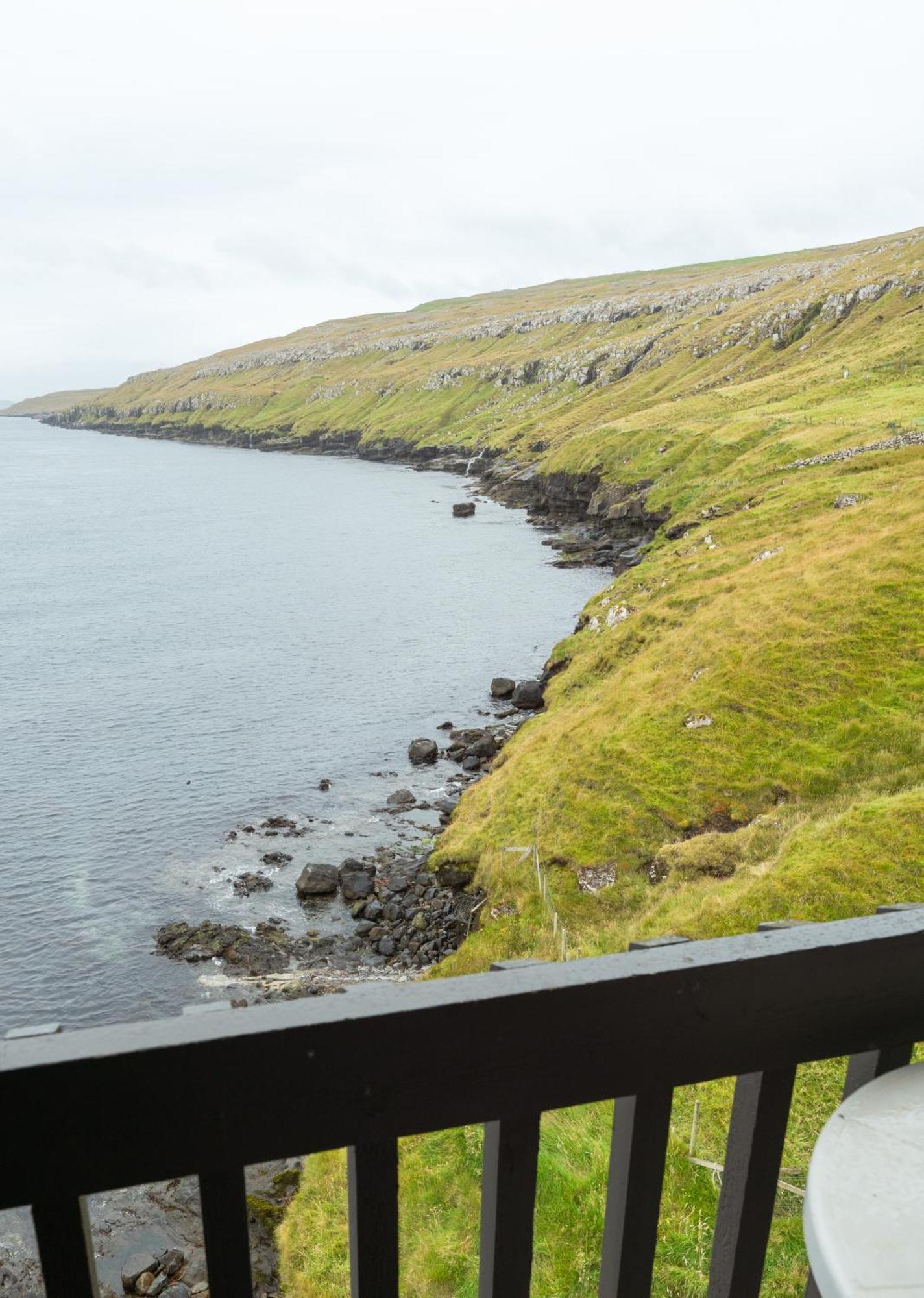 A Tromini Guesthouse Tórshavn Екстериор снимка